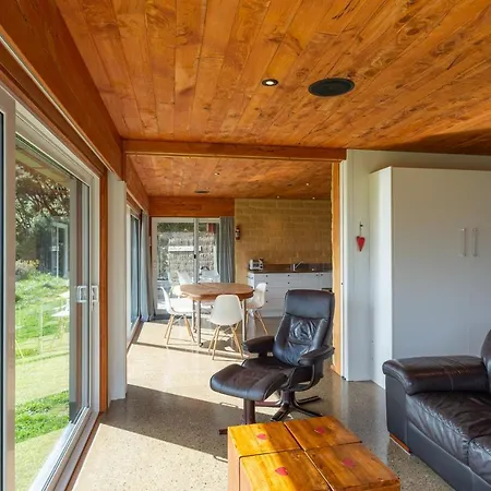 Golden Bay Hideaway Villa Takaka Exterior photo