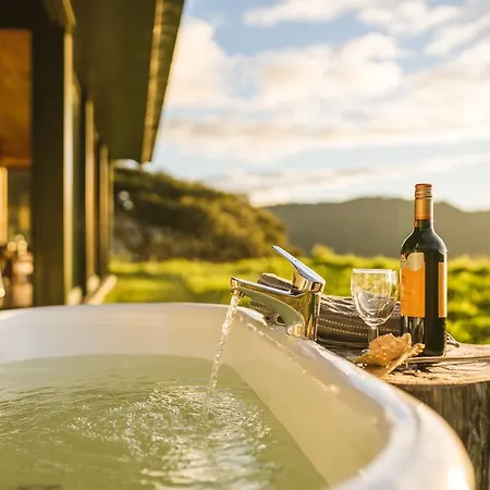 Golden Bay Hideaway Villa Takaka Exterior photo